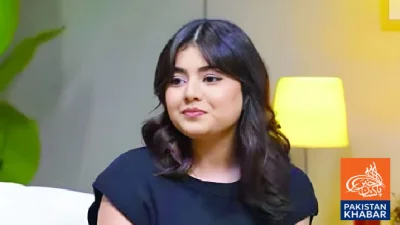 Erica Haq Warns Girls About the Dangers of Social Media