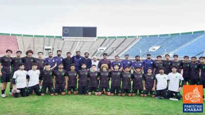Pakistan Football Federation President Encourages Young Player Through Allowance