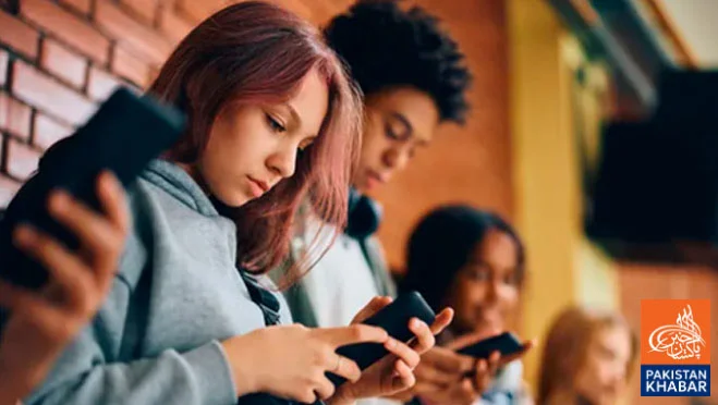 UK Announces Ban on Social Media Use for Children Under 16