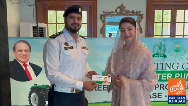 Traffic Warden Praised for Returning Cash-Filled Bag to Its Owner