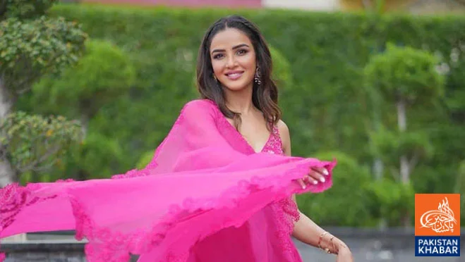 Jasmine Bhasin Prayed for Beauty After Childhood Taunts