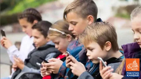 France Bans Social Media for Children Under 15