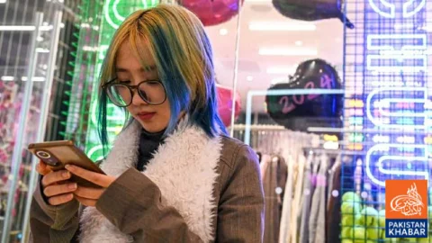 China Restricts AI Boyfriends and Girlfriends