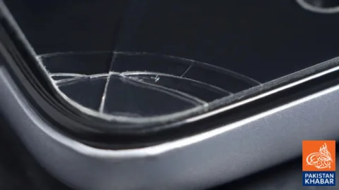 How Safe Is It to Use a Cracked Screen Protector?