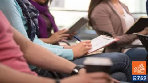 Students Who Avoid AI Chatbots Perform Better, Study Finds