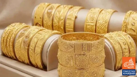 Gold Price Falls by Rs3,800 Per Tola