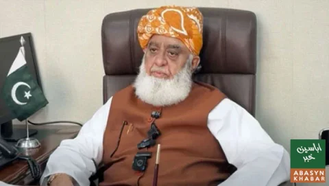 Maulana Fazlur Rehman Contacts PTI as Political Activity Intensifies