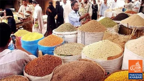 ملک میں مہنگائی کی ہفتہ وار شرح میں 0.65 فیصد اضافہ، سالانہ شرح 11.85 فیصد ہوگئی