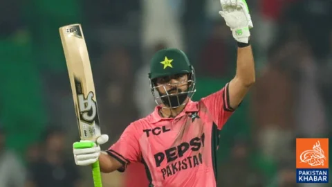 سہ ملکی سیریز: حارث رؤف کے مشورے پر شاداب خان نے ریویو لیا